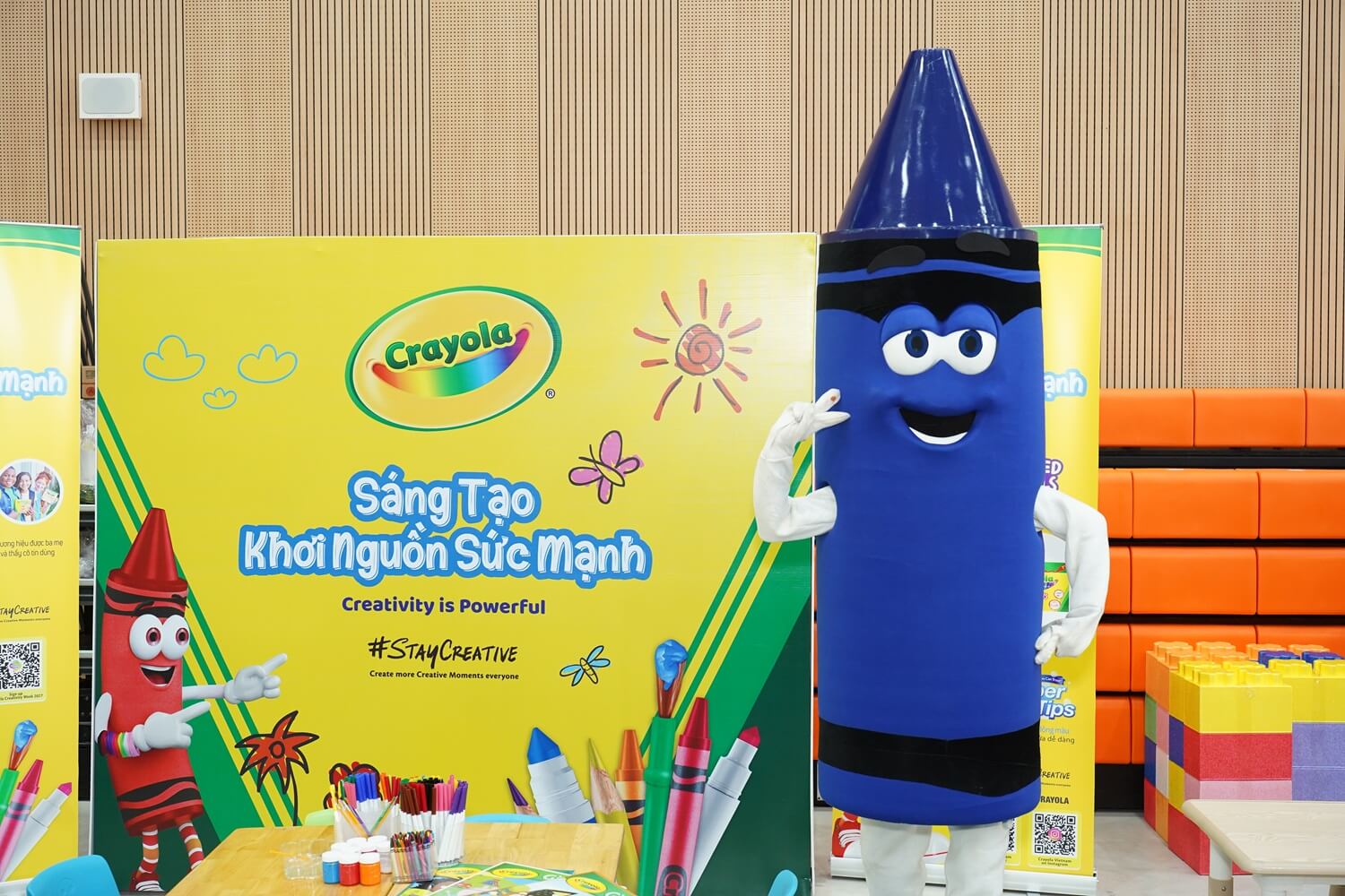 Sản xuất và thi công